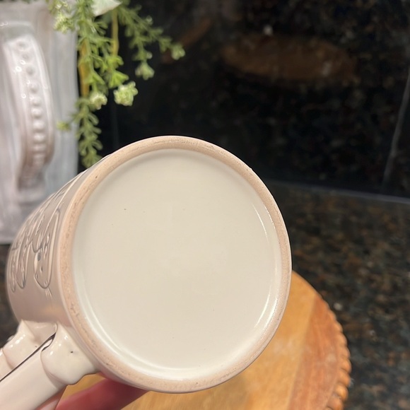 Cat Face Embossed Mug - Picture 8 of 10